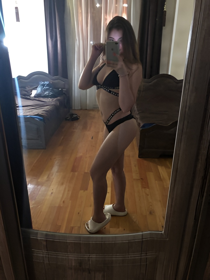 Елизавета привлекальеная девушка из Анапы цена от 1500 руб