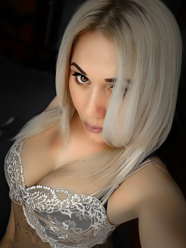 Индивидуалка Рената, доступна для личного знакомства от 5000 руб