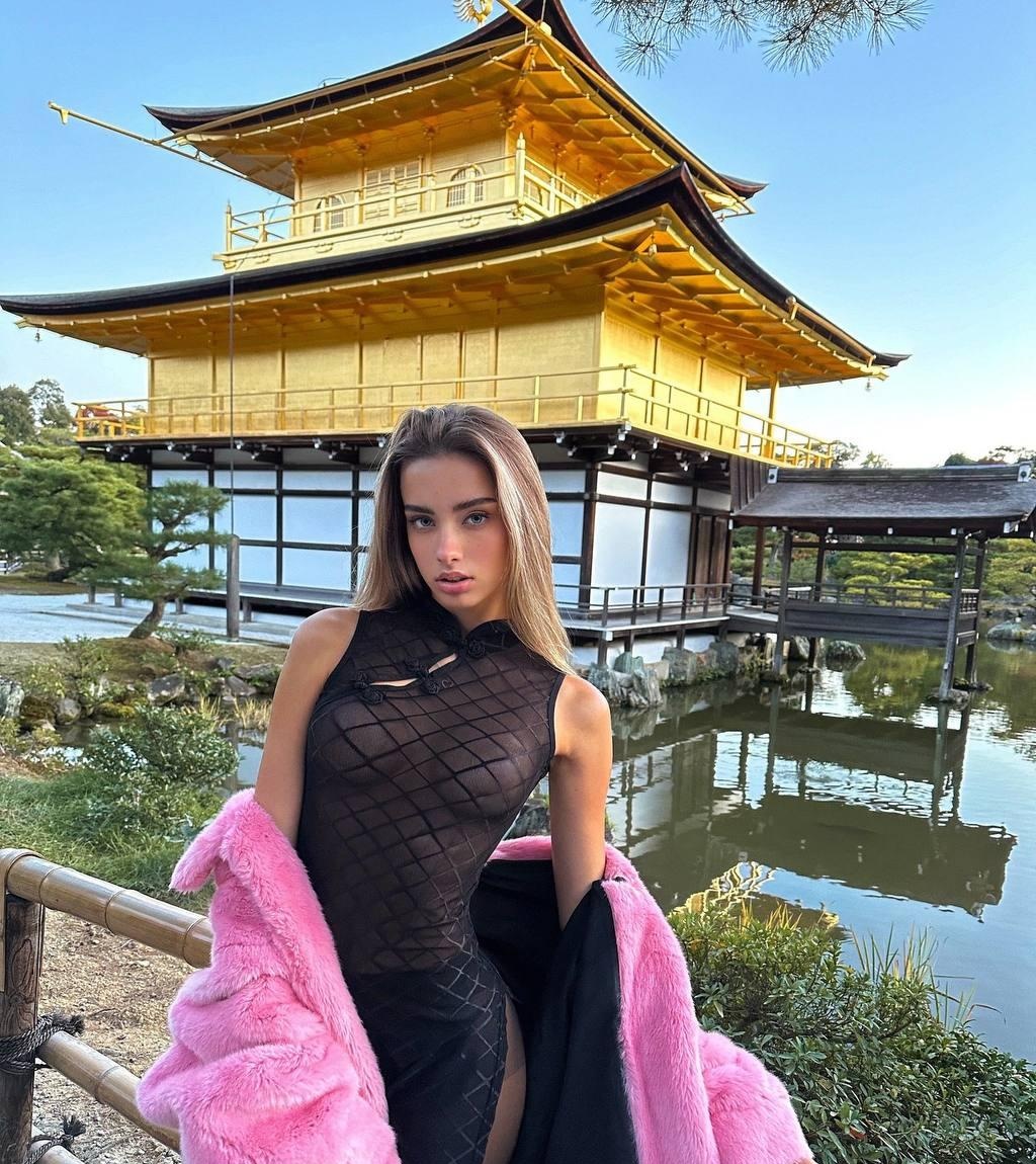 Светлана привлекальеная девушка из Анапы цена от 7000 руб