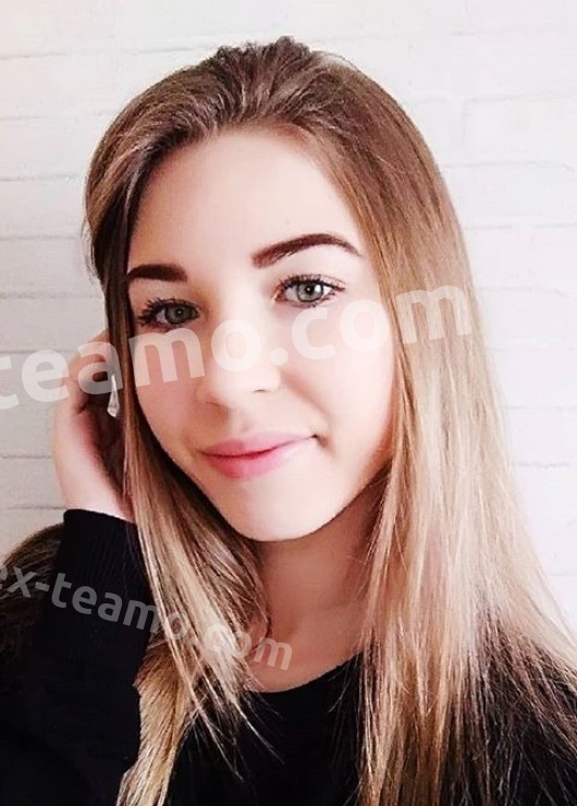 Карина привлекательная девушка из Анапы цена от 2000 руб
