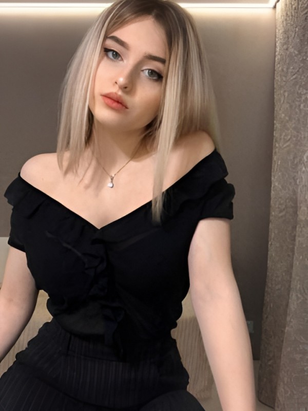 Владислава привлекательная девушка из Анапы цена от 5000 руб