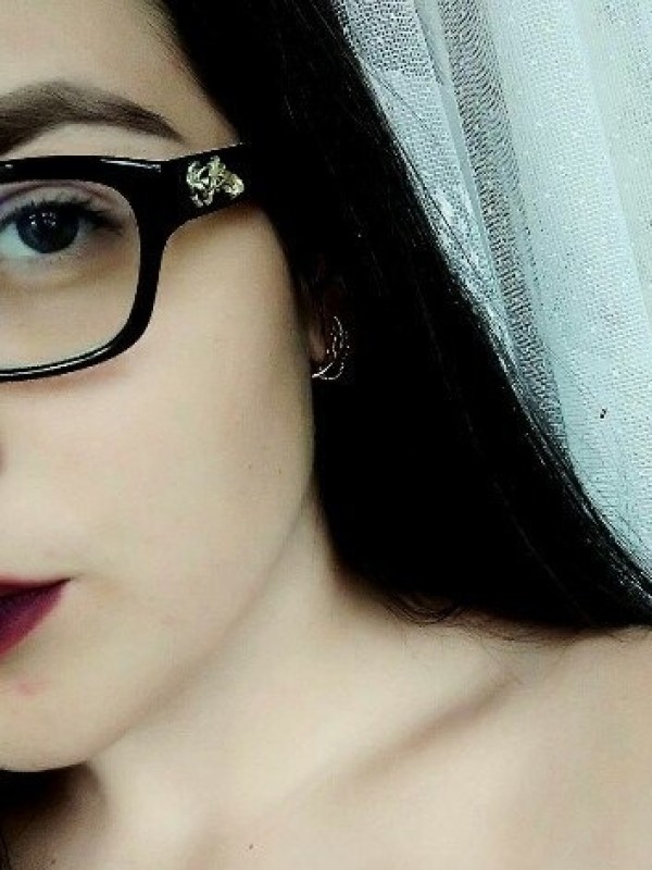 Люда привлекательная девушка из Анапы цена от 8000 руб