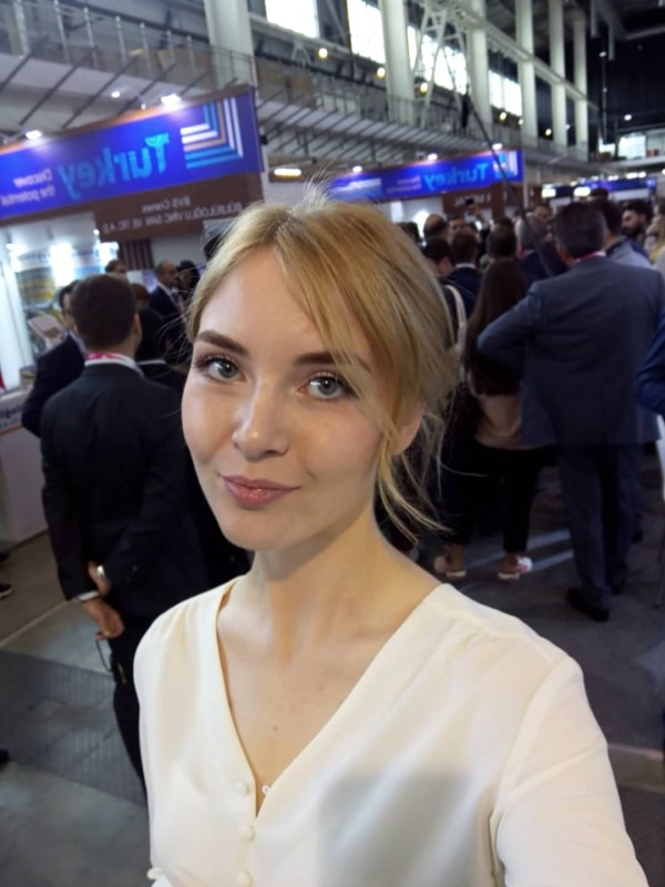 Мира привлекательная девушка из Анапы цена от 3000 руб