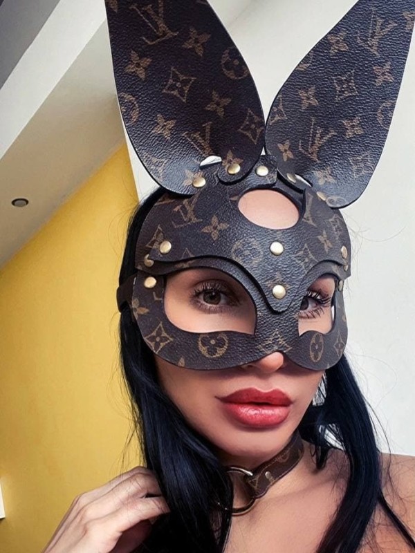 Анжела привлекательная девушка из Анапы цена от 3000 руб